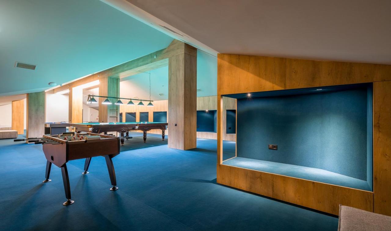 Alpina Hotel Gudauri Eksteriør billede