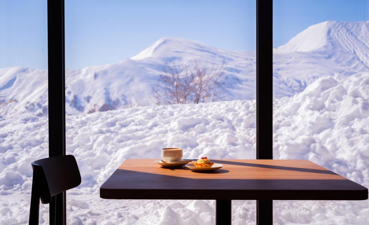 Alpina Hotel Gudauri Eksteriør billede