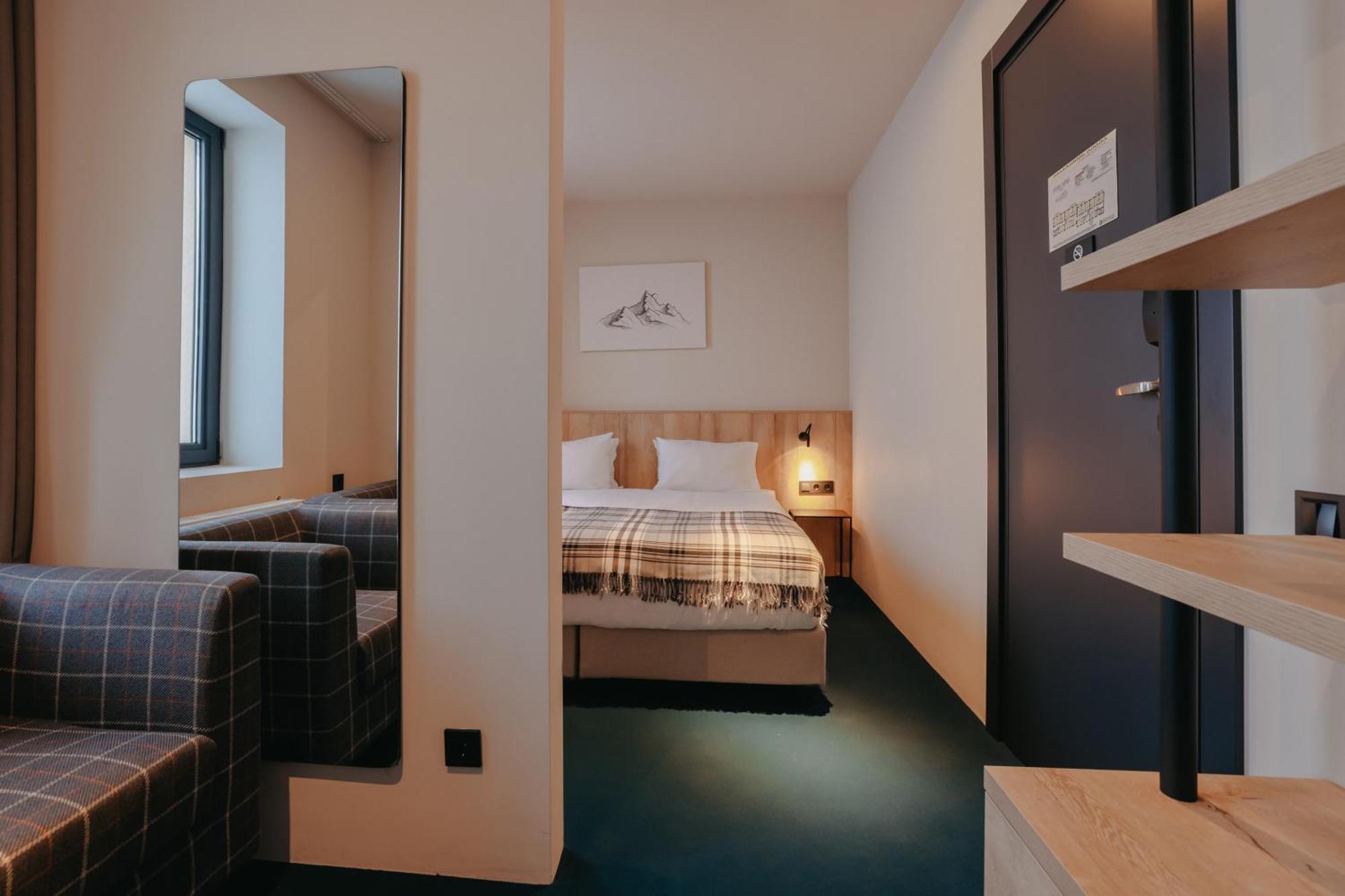 Alpina Hotel Gudauri Eksteriør billede