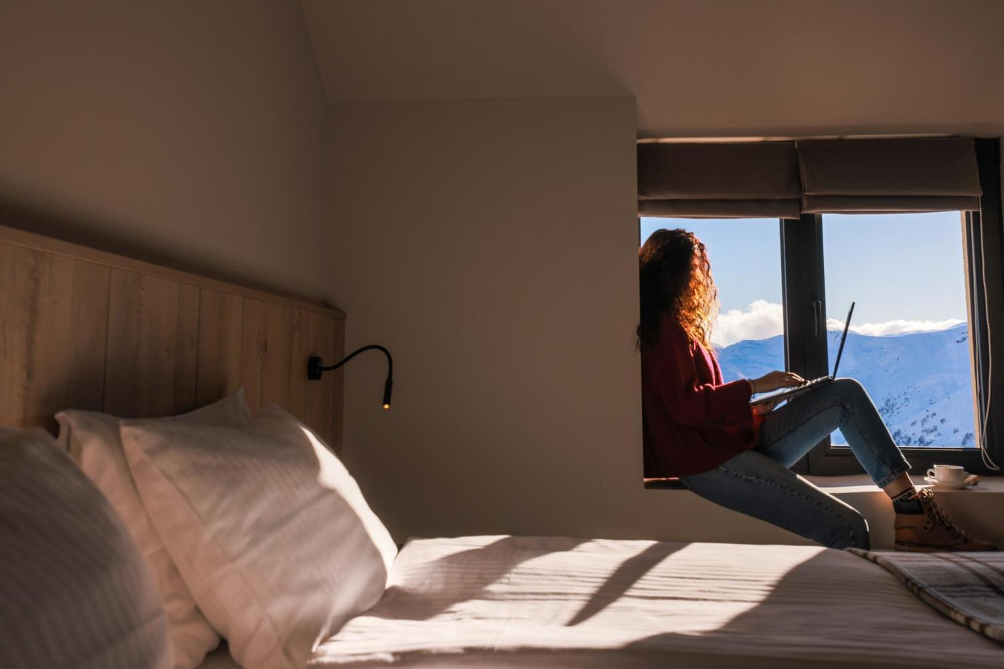 Alpina Hotel Gudauri Eksteriør billede