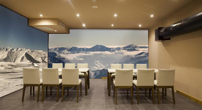 Alpina Hotel Gudauri Eksteriør billede